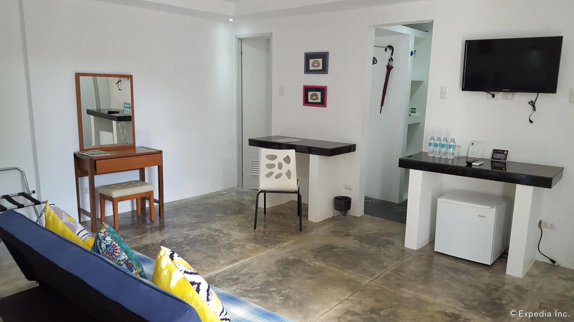Paboreal Boutique Hotel Puerto Princesa Bagian luar foto