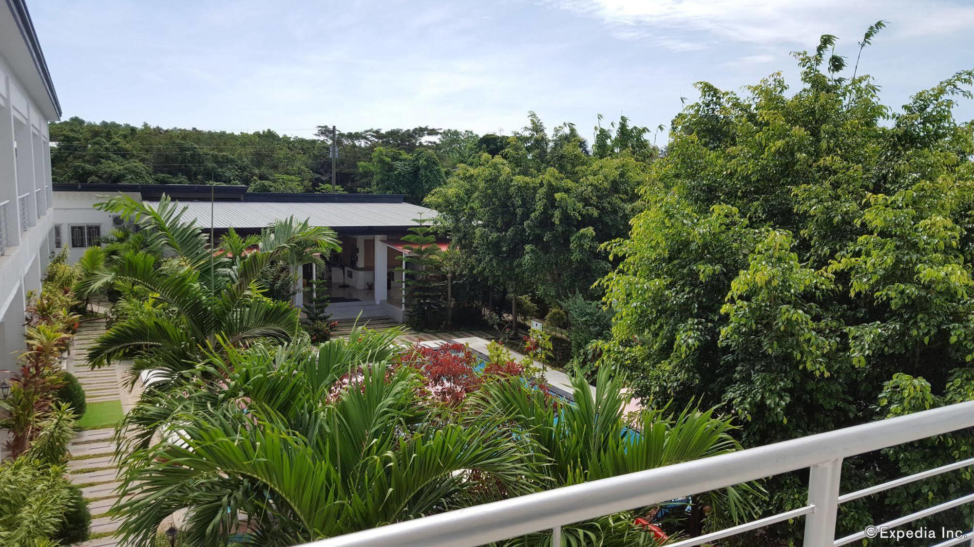 Paboreal Boutique Hotel Puerto Princesa Bagian luar foto