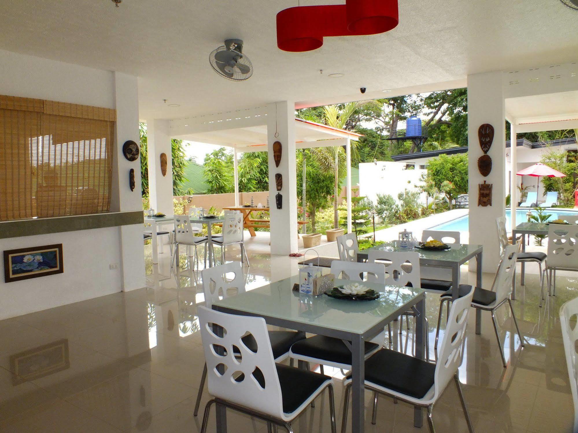 Paboreal Boutique Hotel Puerto Princesa Bagian luar foto