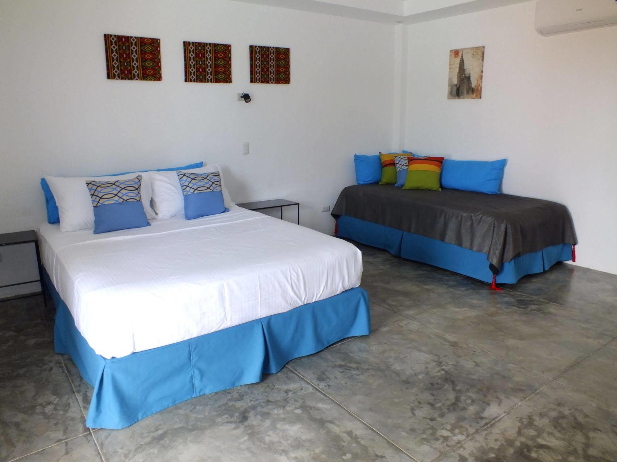 Paboreal Boutique Hotel Puerto Princesa Bagian luar foto