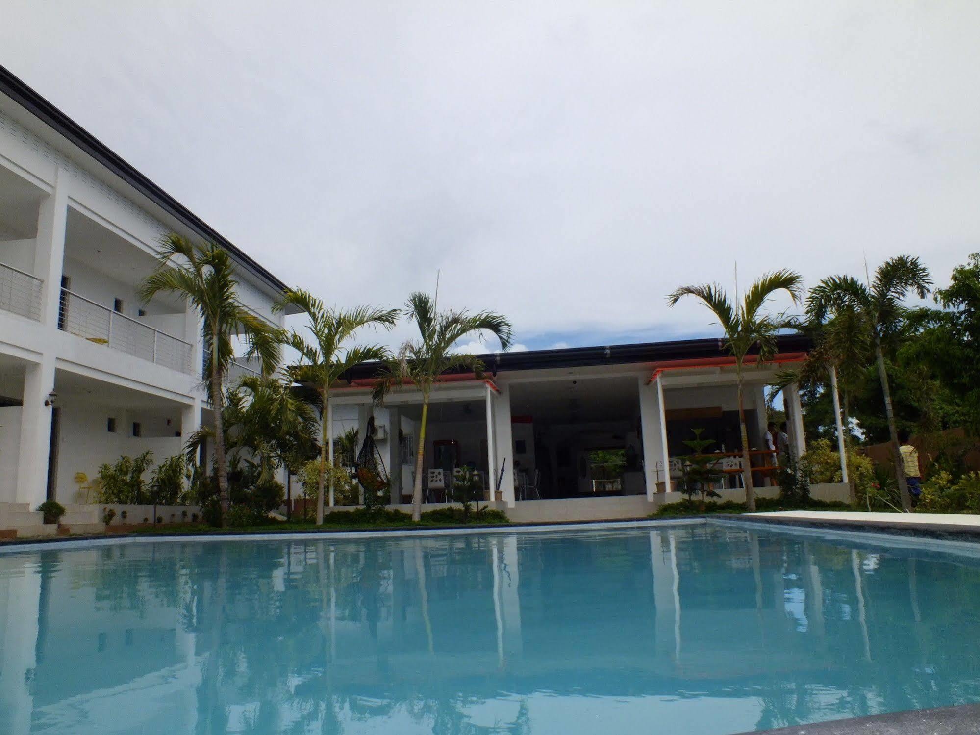 Paboreal Boutique Hotel Puerto Princesa Bagian luar foto